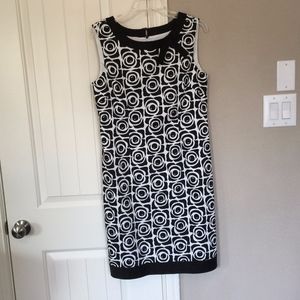 Fun and comfy dress.